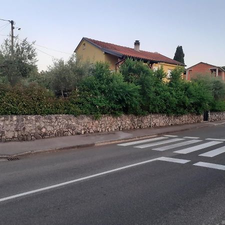 Apartmani Ljerka 马林斯卡 外观 照片