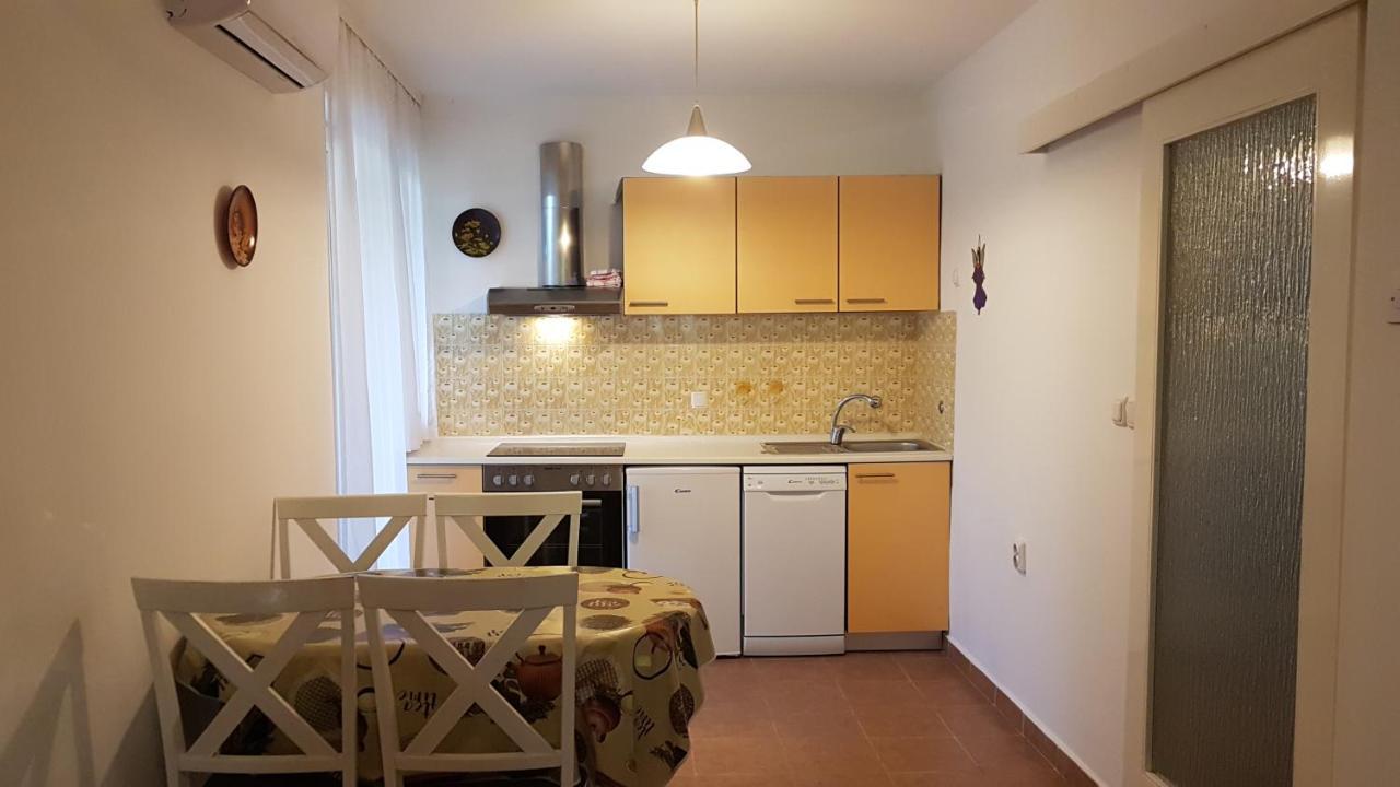Apartmani Ljerka 马林斯卡 外观 照片